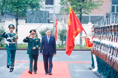 越共中央总书记、国家主席、中央军委书记苏林出席纪念典礼。图自越通社