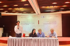 河内博物馆馆长阮进佗在研讨会上发表讲话。图自越通社