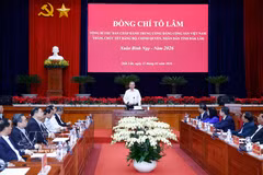苏林总书记发表讲话。图自越通社