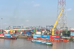 2025年前10月越南实现贸易顺差195.6亿美元。图自越通社