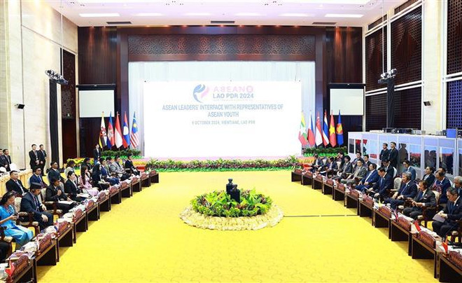东盟青年对话会。图自越通社 vna_potal_thu_tuong_tham_du_phien_doi_thoai_voi_dai_dien_thanh_nien_asean_7642342.jpg