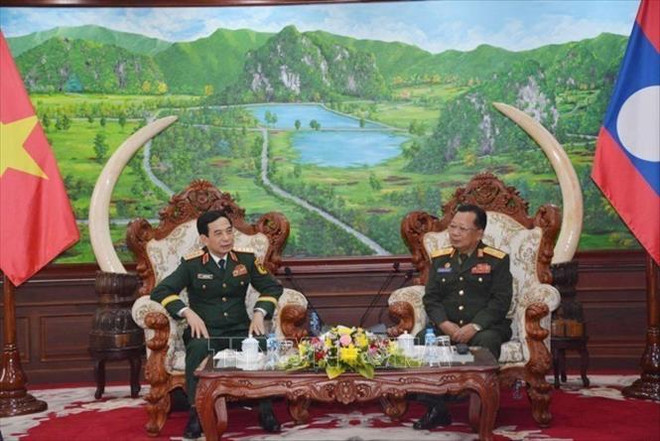 潘文江大将会见老挝副总理兼国防部长占沙蒙·占雅拉大将。图自越通社 2.jpg