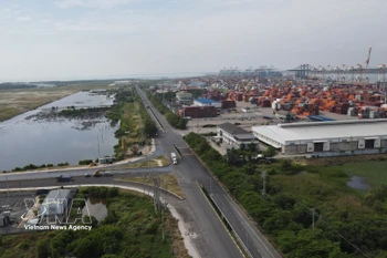 附图：盖美下（Cái Mép Hạ）自贸区——胡志明市经济增长的助推器之一。图自越通社