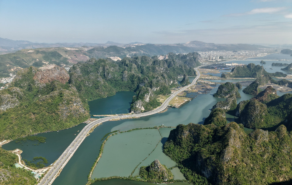 该线路既服务于交通需求，又作为空间发展轴，连接广宁省重要城区；满足区域内交通运输需求，完善全省同步交通基础设施体系。图自越通社