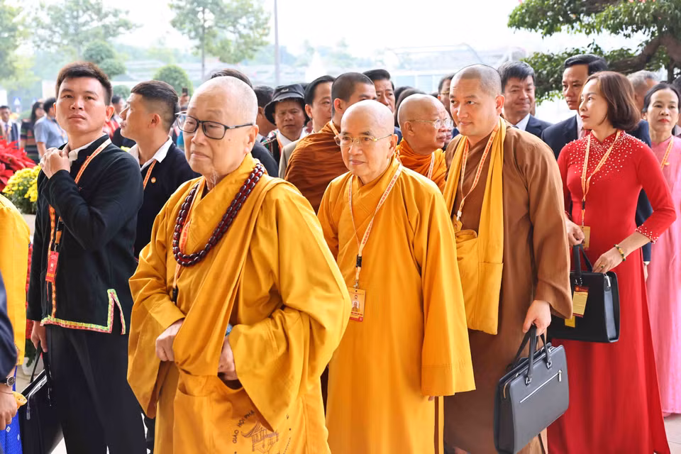 代表们出席越南祖国阵线第十届全国代表大会开幕式。图自越通社