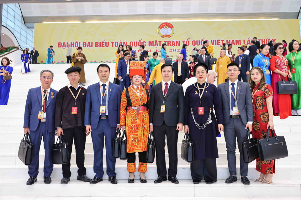 代表们出席越南祖国阵线第十届全国代表大会开幕式。图自越通社