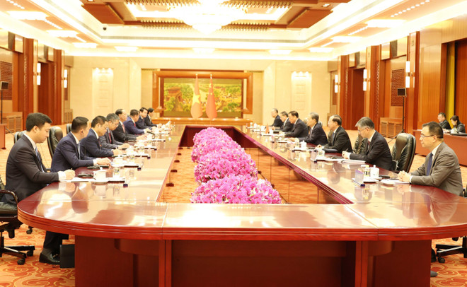 双方会见现场。图自越通社 vna-potal-hoat-dong-cua-pho-chu-tich-quoc-hoi-tran-quang-phuong-tai-trung-quoc-8223752.jpg