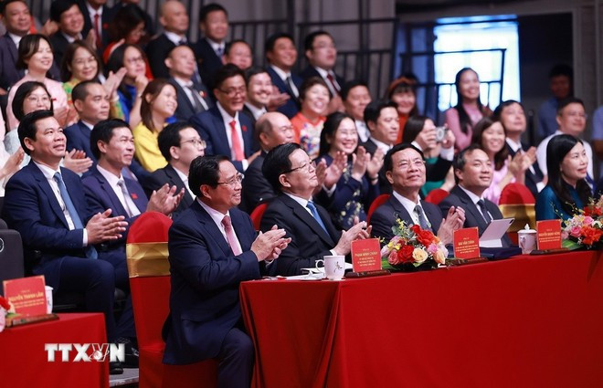 政府总理范明政出席越共越南电视台第十二次代表大会。图自越通社 3007-thu-tuong-dai-truyen-hinh-viet-nam-5.jpg