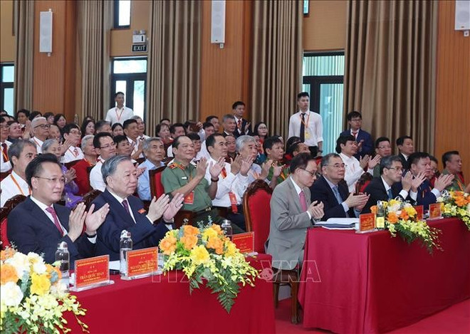 苏林出席越共兴安省义柱乡2025-2030年第一届代表大会。图自越通社 to-lam2.jpg