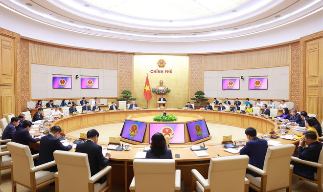 会议场景。图自越通社 vna-potal-thu-tuong-chu-tri-phien-hop-chinh-phu-thuong-ky-thang-5-nam-2025-8071801.jpg