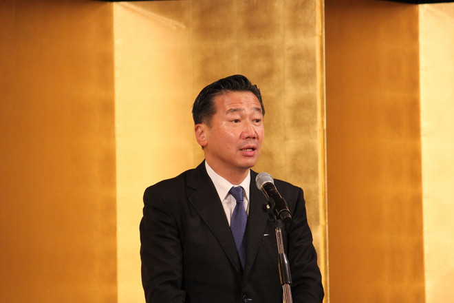 日本参议院副议长福山哲郎发言。图自越通社 vna-potal-le-ky-niem-80-nam-quoc-khanh-viet-nam-tai-nhat-ban-8270281.jpg