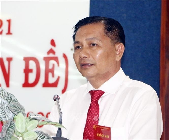 陈文楼,新设芹苴市委副书记(2020-2025年任期)任新设芹苴市人民委员会主席(2021-2026年任期)。图自越通社 cdnmediabaotintucvn-upload-ond64xljqhpdjlq2gd1dpw-files-2025-06-can-tho-25625.jpg