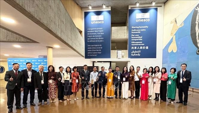 越南代表团成员。图自越通社 unesco-11725-10.jpg