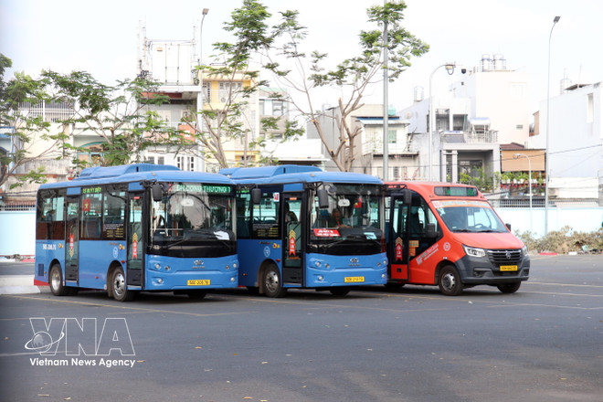 vnanet-vna-potal-tp-ho-chi-minh-tim-cach-go-diem-nghen-tram-sac-cho-xe-buyt-dien-8663961.jpg