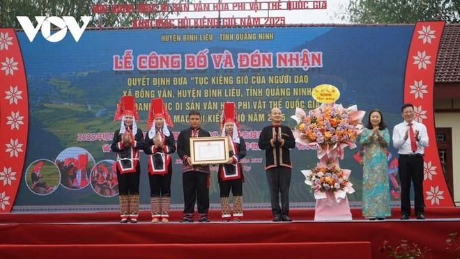 smdt-anh3-bmum.jpg