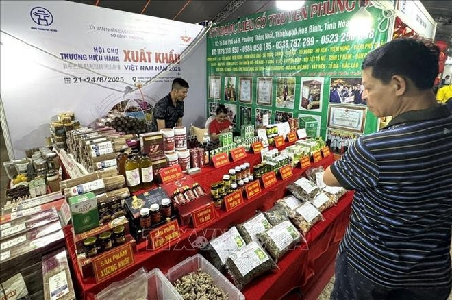 交易会上的一个展位。图自越通社 11.jpg