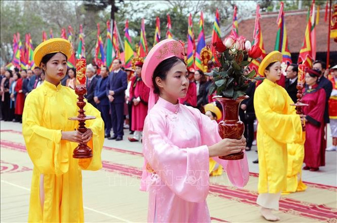 富寿省妪姬国母庙庙会。图自越通社 phu-tho1-4225.jpg