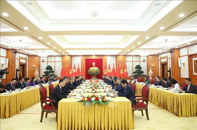 双方会见现场。图自越通社 to-lam-2.jpg