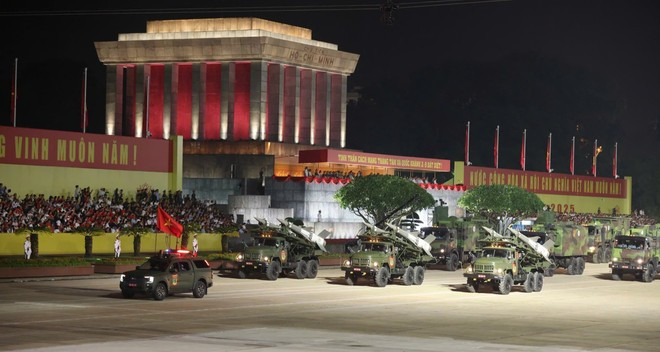 S-125-VT防空导弹系统。图自越通社 so-duyet-cap-nha-nuoc-dieu-binh-dieu-hanh-cua-su-kien-a80-16.jpg