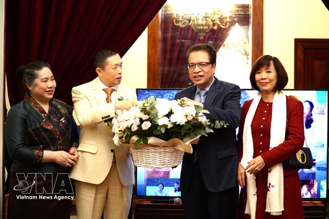 vnanet-potal-tham-tinh-huu-nghi-viet-lao-tai-xu-so-bach-duong-8685267.jpg
