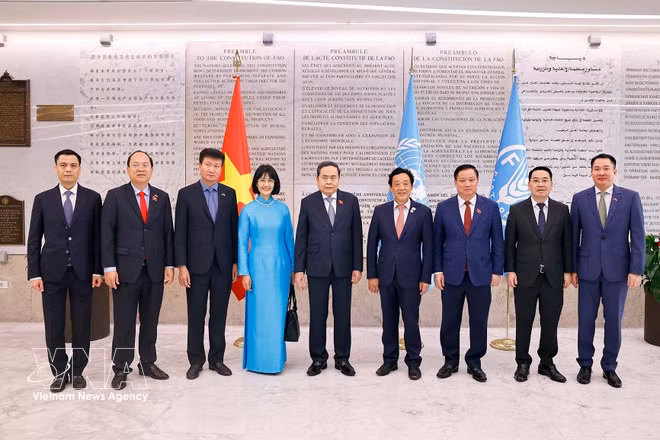 vnanet-potal-chu-tich-quoc-hoi-gap-tong-giam-doc-to-chuc-nong-nghiep-va-luong-thuc-lien-hop-quoc-8700565.jpg