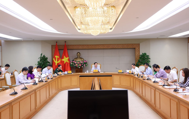 会议场景。图自越通社 vna-potal-pho-thu-tuong-tran-hong-ha-hop-ve-phat-trien-ben-vung-kinh-te-bien-8059204.jpg