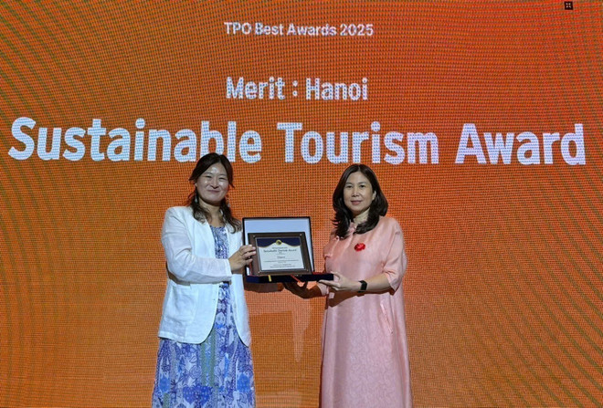 河内市荣获2025年TPO最佳奖。图自越通社 vna-potal-ha-noi-duoc-vinh-danh-du-lich-ben-vung-tang-toc-chuyen-doi-xanh-nang-tam-diem-den-826659910-13-4-29.jpg