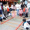 在白俄罗斯首都明斯克郊区克利诺克村举行的2026年越南语夏令营文化体验活动。图自越通社
