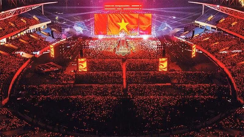 吸引数万名观众的河内音乐晚会场景。组委会供图