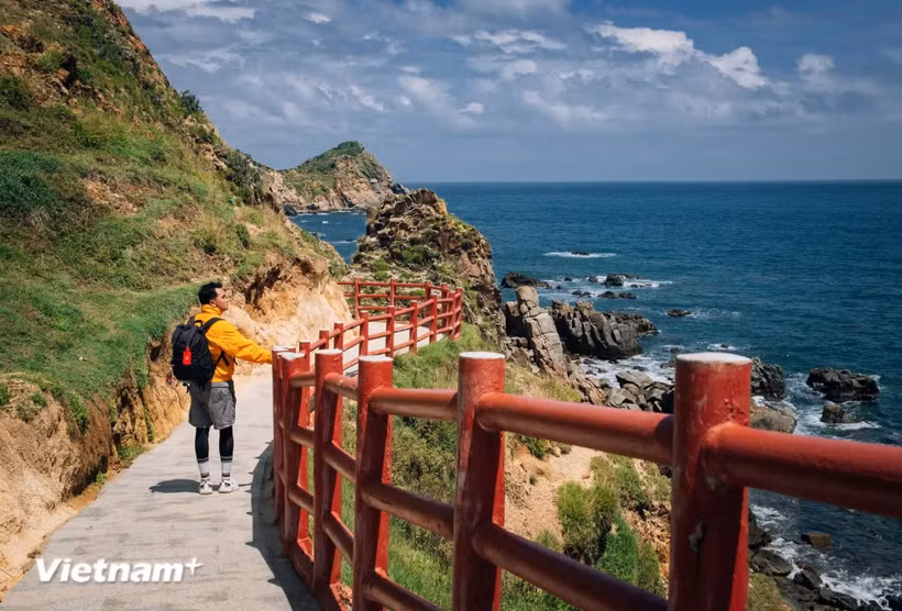 风峡是嘉莱省旅游时游客不可错过的理想旅游目的地。图自vietnam+ 