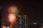 河内市将于4月22日和27日晚燃放烟花庆祝统一日。图自越通社