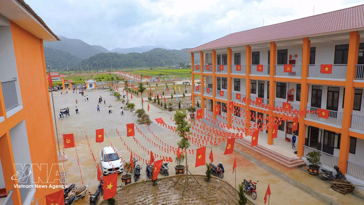 边疆地区新建多所一贯制学校，播撒知识种子