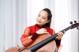 越南艺术家丁怀春。图自《青年报》