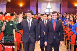 胡志明共青团中央书记处第一书记裴光辉、中国共青团中央书记处第一书记阿东出席开幕式。图自越通社