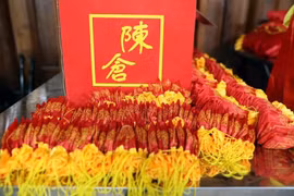 陈仓祠陈圣礼福袋。图自越通社