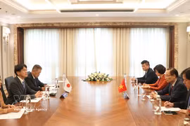 9月6日，越南外交部长黎怀忠会见日本奈良县知事山下诚和。图自越通社