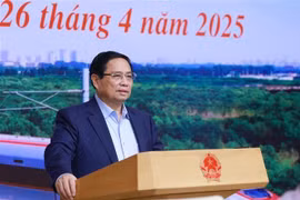越南政府总理、国家铁路重点项目指导委员会主任范明政主持召开指导委员会第二次会议。图自越通社