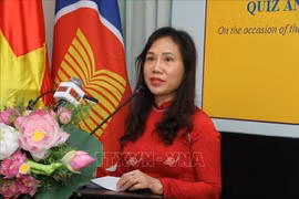 越南驻斯里兰卡大使郑氏心在竞赛活动上发表讲话。图自越通社