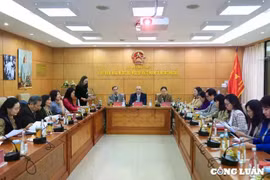 吹风会场景。图自congluan.vn