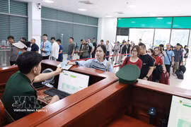 民众在出境前应主动核查欠税信息。图自越通社