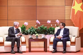 越南政府总理范明政会见亚洲开发银行副行长斯科特·莫里斯