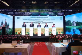 TH集团在俄罗斯卡卢加州的鲜奶加工厂落成典礼。图自越通社