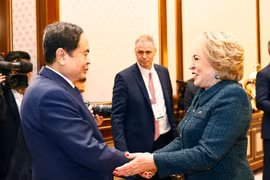 越南国会主席陈青敏与俄罗斯联邦委员会主席瓦莲金娜·马特维延科。图自越通社