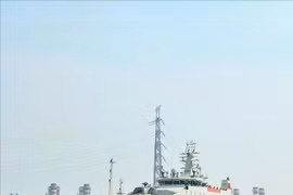 越南最现代的海警船CBS 8001 已进入印度尼西亚丹绒不碌港。图自越通社
