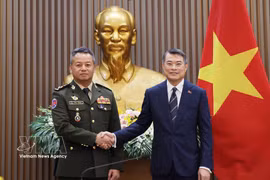 越南政府总理黎明兴会见柬埔寨副首相兼国防大臣。图自越通社