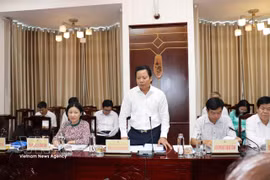 越南西宁省人民委员会副主席范晋和发表讲话。图自越通社