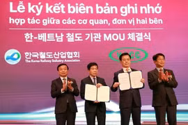合作备忘录签署仪式。图自越通社
