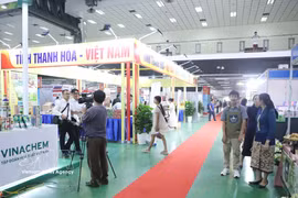 2026年越老贸易展会上的展位。图自越通社