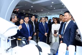 河内科技交易所一楼的科技展示与演示空间。图自Chinhphu.vn