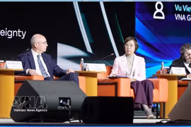 越通社社长武越庄在“4.0时代假新闻对话”国际论坛上发表讲话。图自越通社